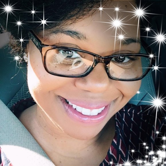 Meet your Posher, Tiffany - Picture 1 of 1